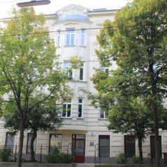 Herbeckstrasse 04